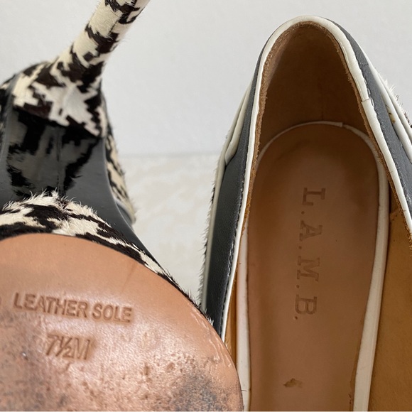 L.A.M.B pointed-toe with black and white houndstooth print pumps - Picture 8 of 8